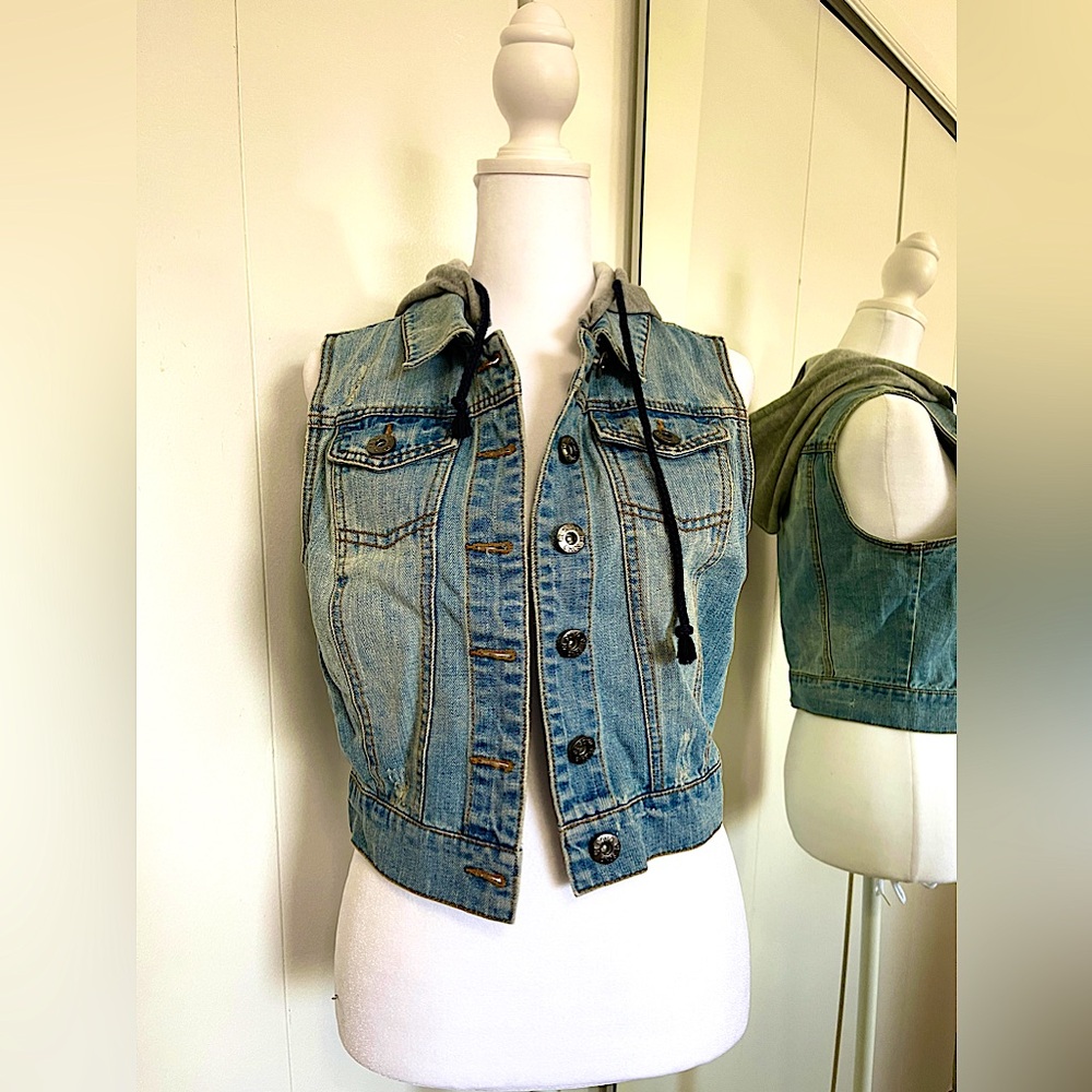 Sleeveless Cropped Denim Hooded Jacket Vintage Blue